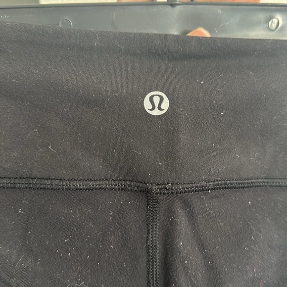 Lululemon Wunder leggings size 4 in black - Picture 3 of 3